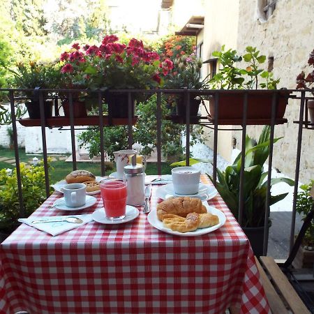 B&B Ingiropernapoli Bagian luar foto