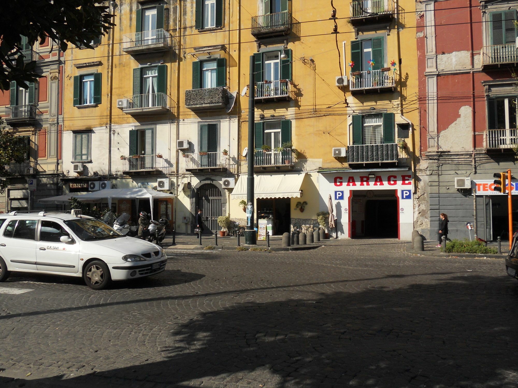 B&B Ingiropernapoli Bagian luar foto