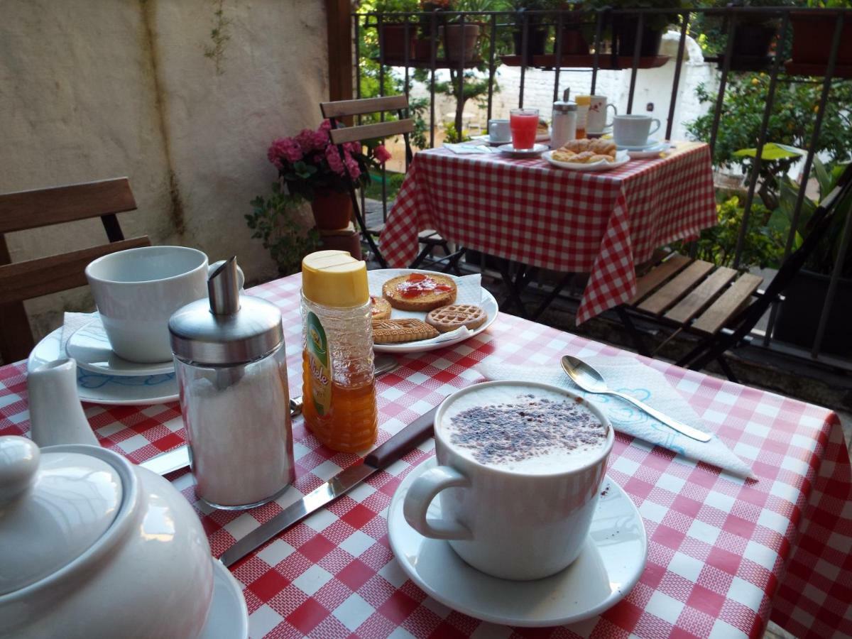 B&B Ingiropernapoli Bagian luar foto