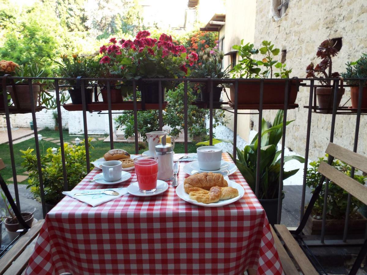 B&B Ingiropernapoli Bagian luar foto